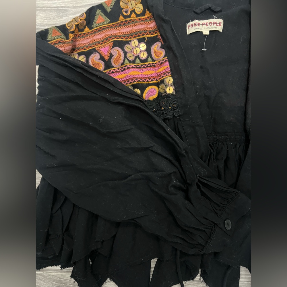 New Free People Bohemian Black and Multicolor Embroidered Oversized Jacket Sz L - Picture 4 of 6